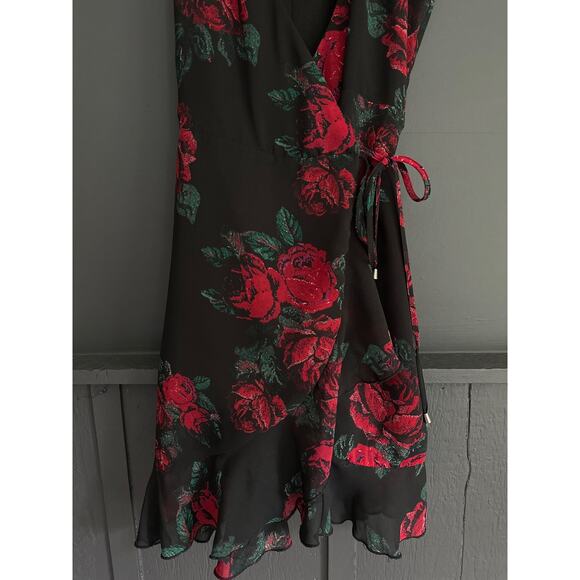Lovers + Friends Gigi Wrap Dress in Rosebud Size Small - Picture 6 of 11